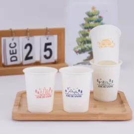 垃圾桶;保鲜盒、饭盒;衣架