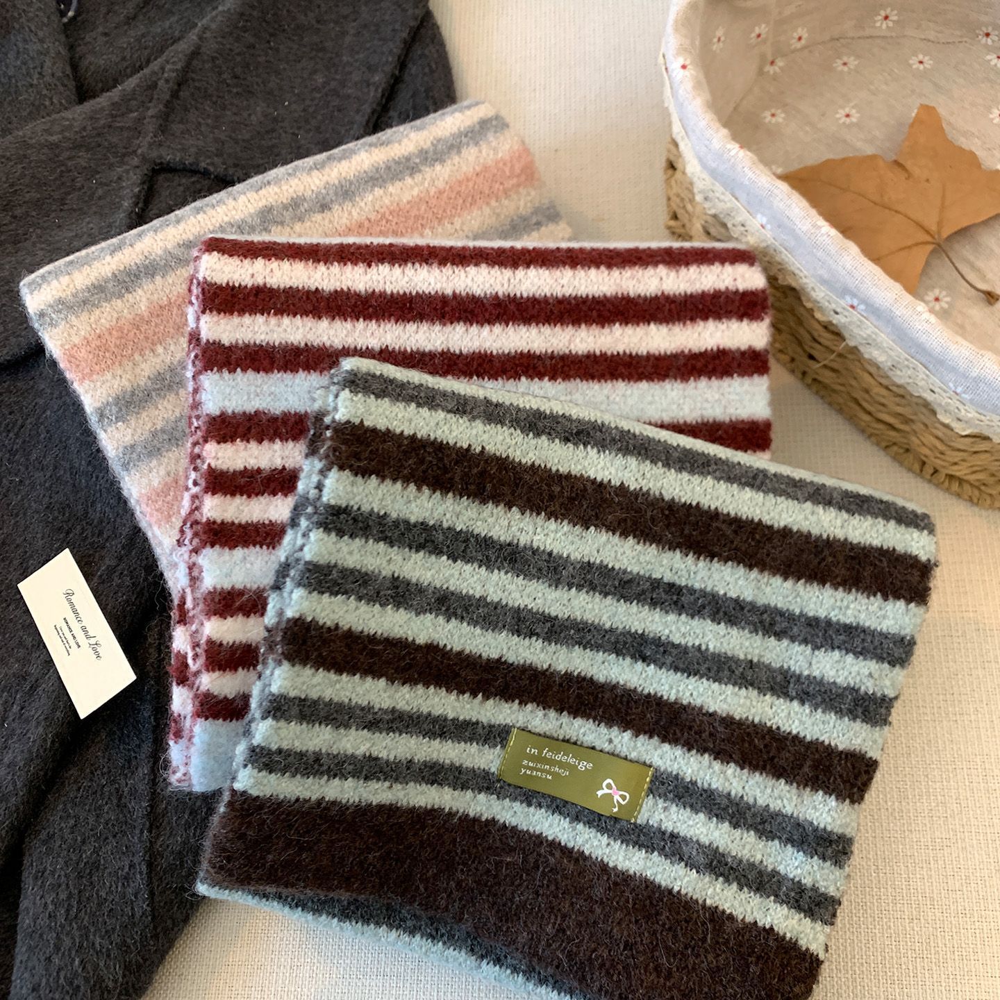 Korean Retro Color-Blocking Striped Knit Scarf for Women - Autumn/Winter, Unique Design, Relaxed Style, Warmth Protection Neck Scarf