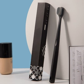 牙刷;牙签、牙线;一次性洗沐漱