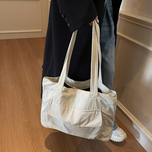 Korean bag, women's light handbag, 2026 new commuter one-shoulder underarm bag, large-capacity all-matching tote bag