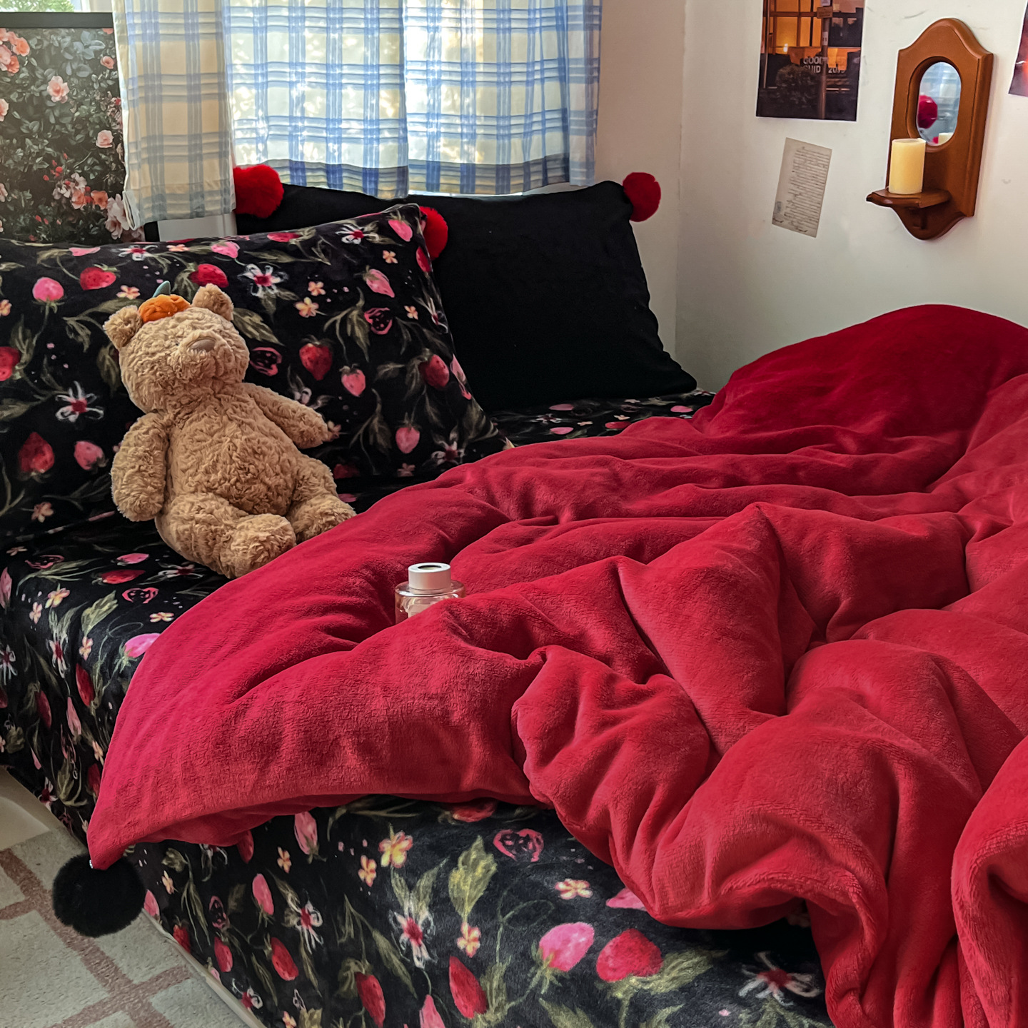 Xiaohongshu Popular Ins Style Fur Ball Milk Velvet Four-Piece Set Double-Sided Velvet Dormitory Three-Piece Set Single Piece Quilt Cover Pillowcase