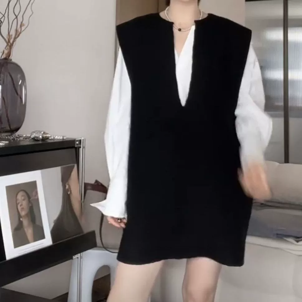 2023 Осенне-зимний элегантный черный модный универсальный пуловер средней длины, двустороннее платье-жилет ручной работы из шерсти