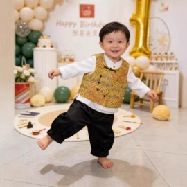 童民族服装;童旗袍/唐装;童马甲