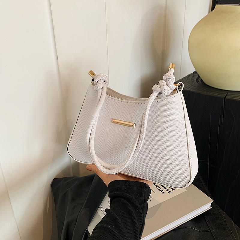 Bolsa de hombro de alta sensación para mujeres 2024 nuevo estilo de moda bolso de estilo extranjero bolso de hombro de mujer retro versátil bolso de hombro