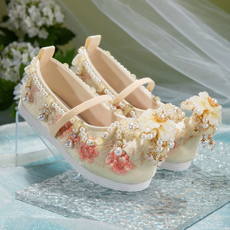 Xuanxin 2024 весной новый стиль ручной работы бисероплетение детские вышитые туфли