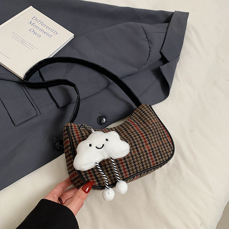 Bolsa de hombro simple a cuadrícula nicho zhong2024 invierno nuevo estilo versátil bolso de braza retro bolso de mujer