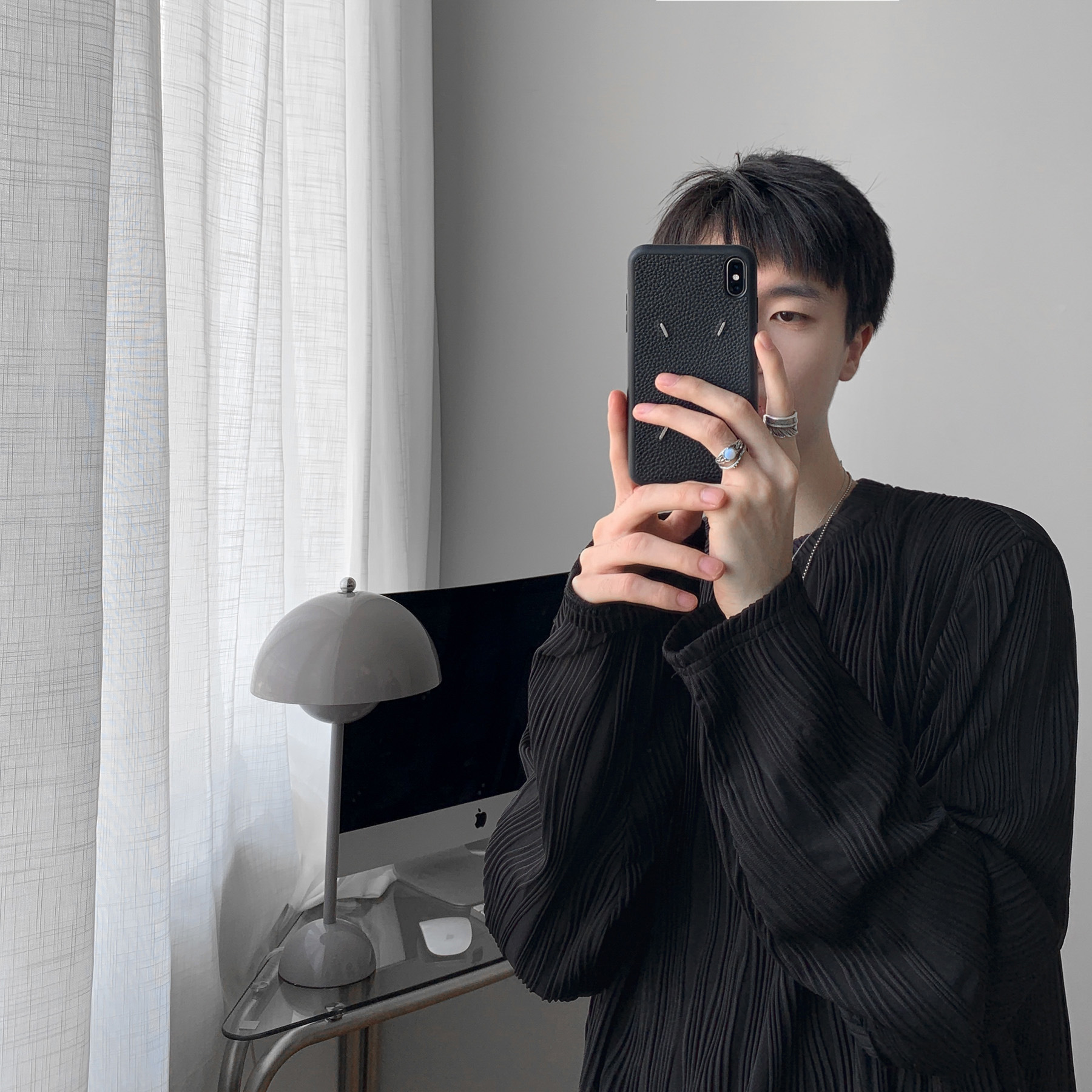 Textura tridimensional de cuello redondo de manga larga Camiseta de los hombres de primavera y otoño nueva moda ins ropa superior elegante estilo perezoso camisa de fondo