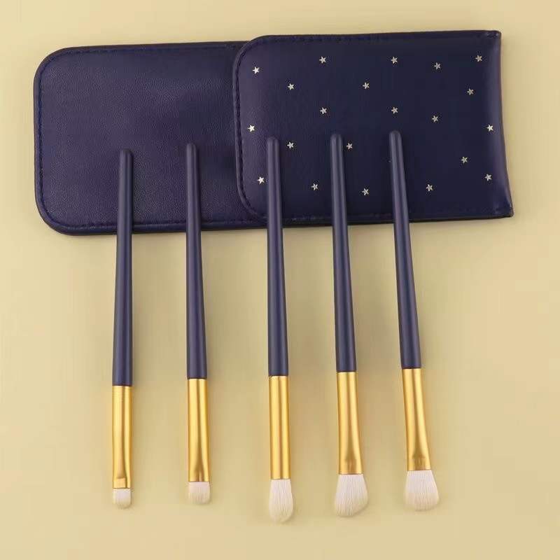 Nuevos 4 pinceles delineador de ojos de imitación de pelo de caballo, pinceles para detalles de sombra de ojos, pinceles de maquillaje de ojos, corrector de manchas finas, juego de pinceles portátil