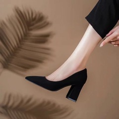 ハイヒールの女性のスエードの礼儀の成人の贈り物は疲れません。