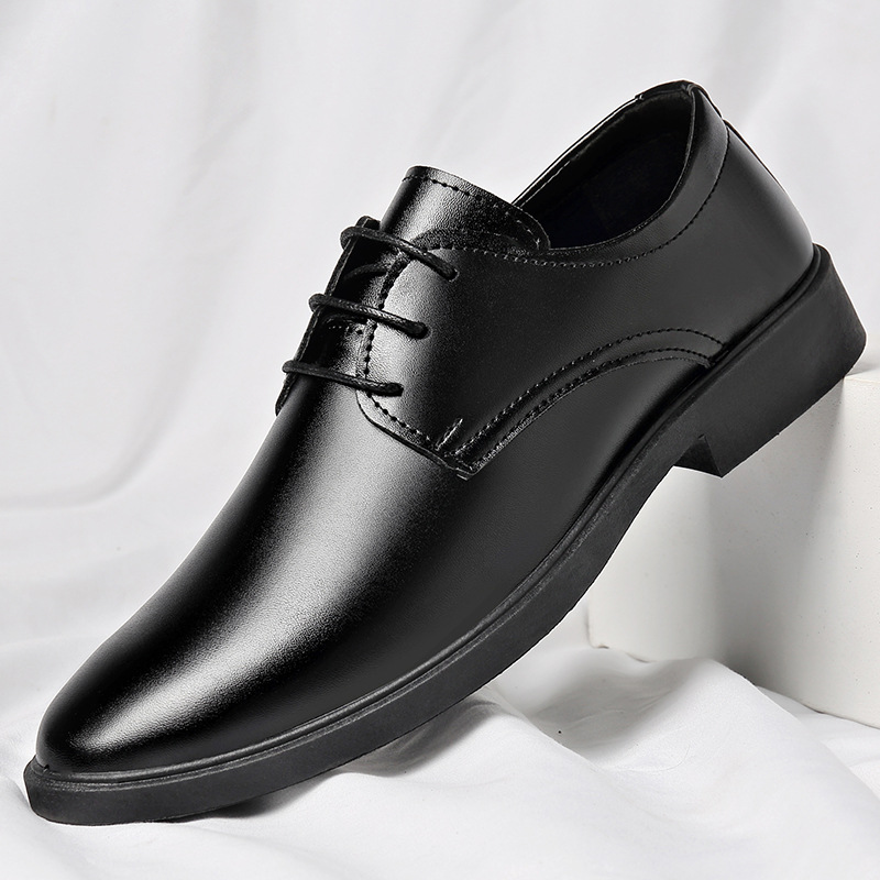 Zapatos de cuero de negocios de tamaño grande transfronterizo, ropa de hombre, zapatos de estilo británico de estilo coreano casuales de tacones bajos