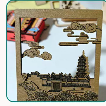 供应创意桌面木质手机支架logo批发网红智能平板木质动漫手机支架