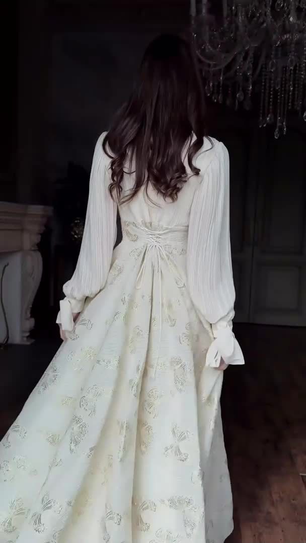 European American 2025 Spring Elegant And Noble Long-Sleeved Dynamic Romantic Style Gold-Embossed Long Dress For_ecoleips.com