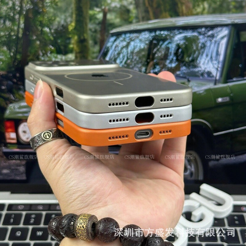 适用苹果17promax手机壳大视窗磨砂玻璃磁吸细圈iPhone16保护套薄|undefined