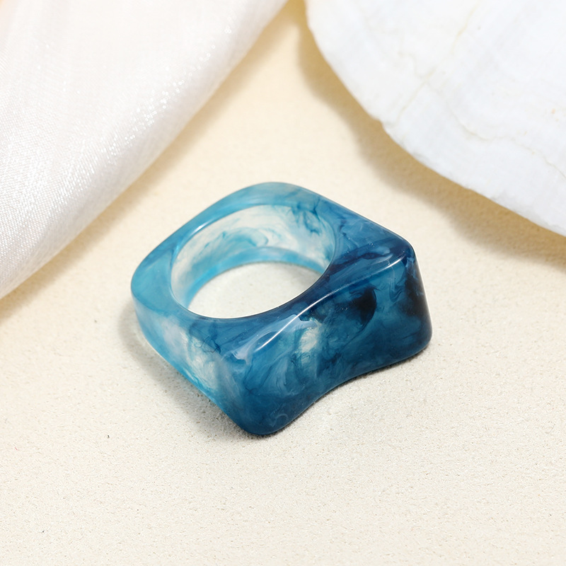 Wholesale Jewelry Retro Irregular Resin Acrylic Ring Nihaojewelry display picture 12