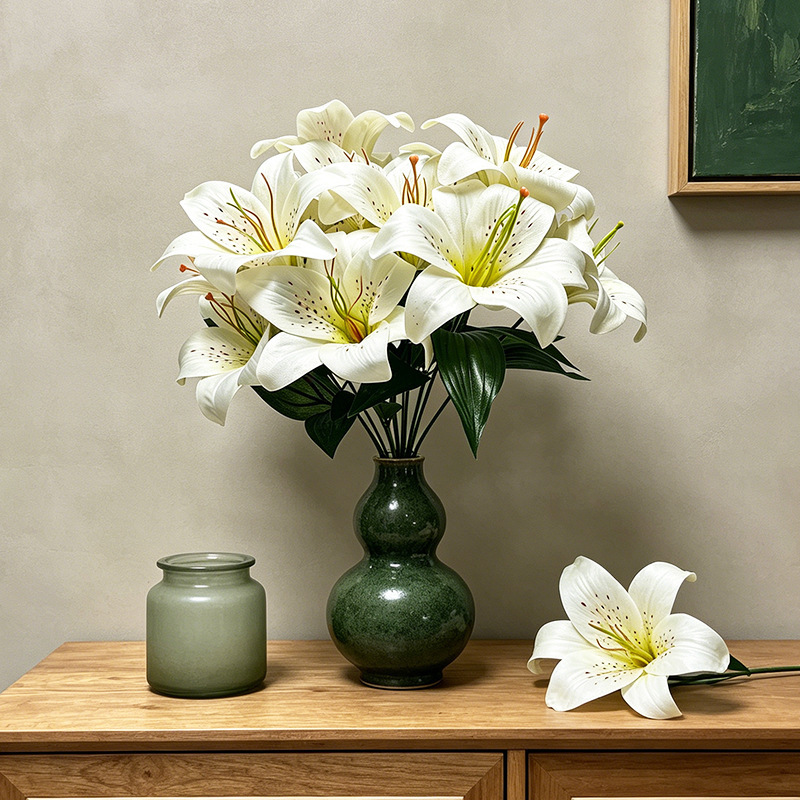 Cross-Border Foreign Trade Artificial Flowers, Fake Flowers, Joy Lilies, Wedding Decorations, Silk Flowers, Winter Style Rose Bouquets, Handicrafts