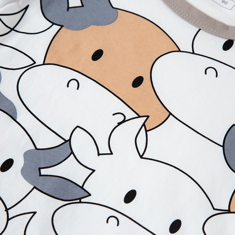 Ser la parte superior nueva camiseta de los hombres de verano de los niños de manga corta de algodón completo impreso vaca bebé verano ropa de los niños de una sola pieza de entrega