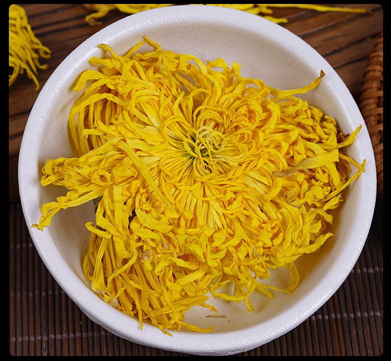 Golden Silk Imperial Chrysanthemum (Chrysanthemum morifolium) — Huangshan Dried Flower Tea, 20g Jar details