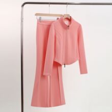 ���e�\�����b��ɫ�����p��朶̿��l������Ů����΢�����Lѝ�ɼ���