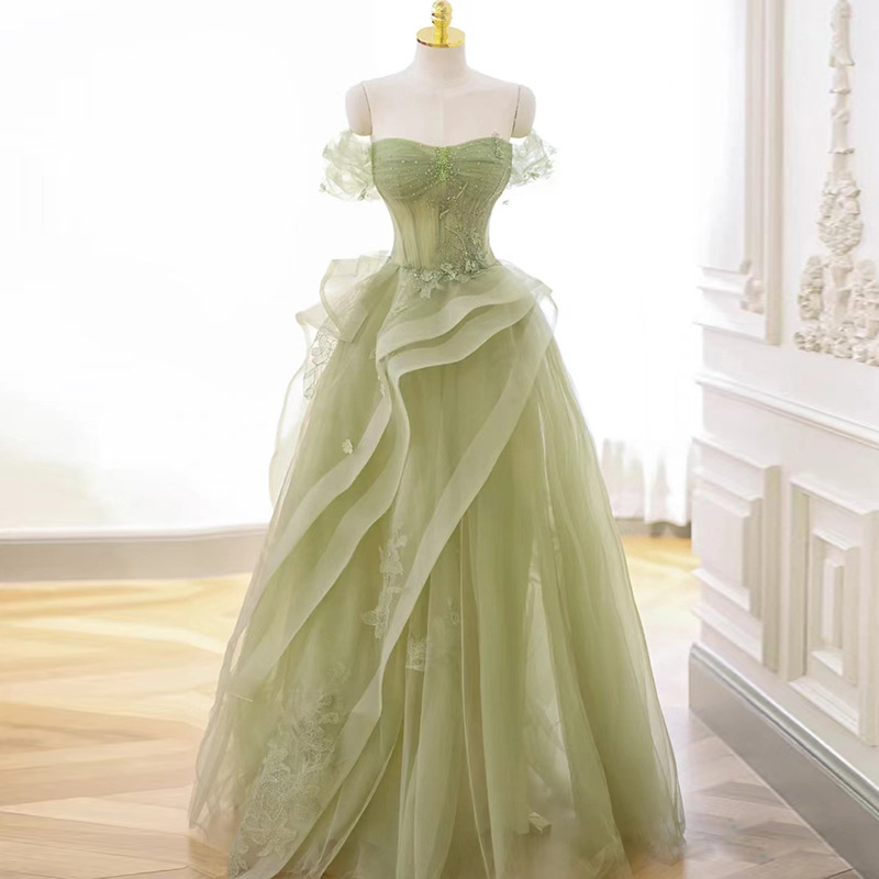 Vestido de noche verde de pecho 2026 verano nuevo anfitrión del anfitrión del anfitrión del anfitrión de graduación
