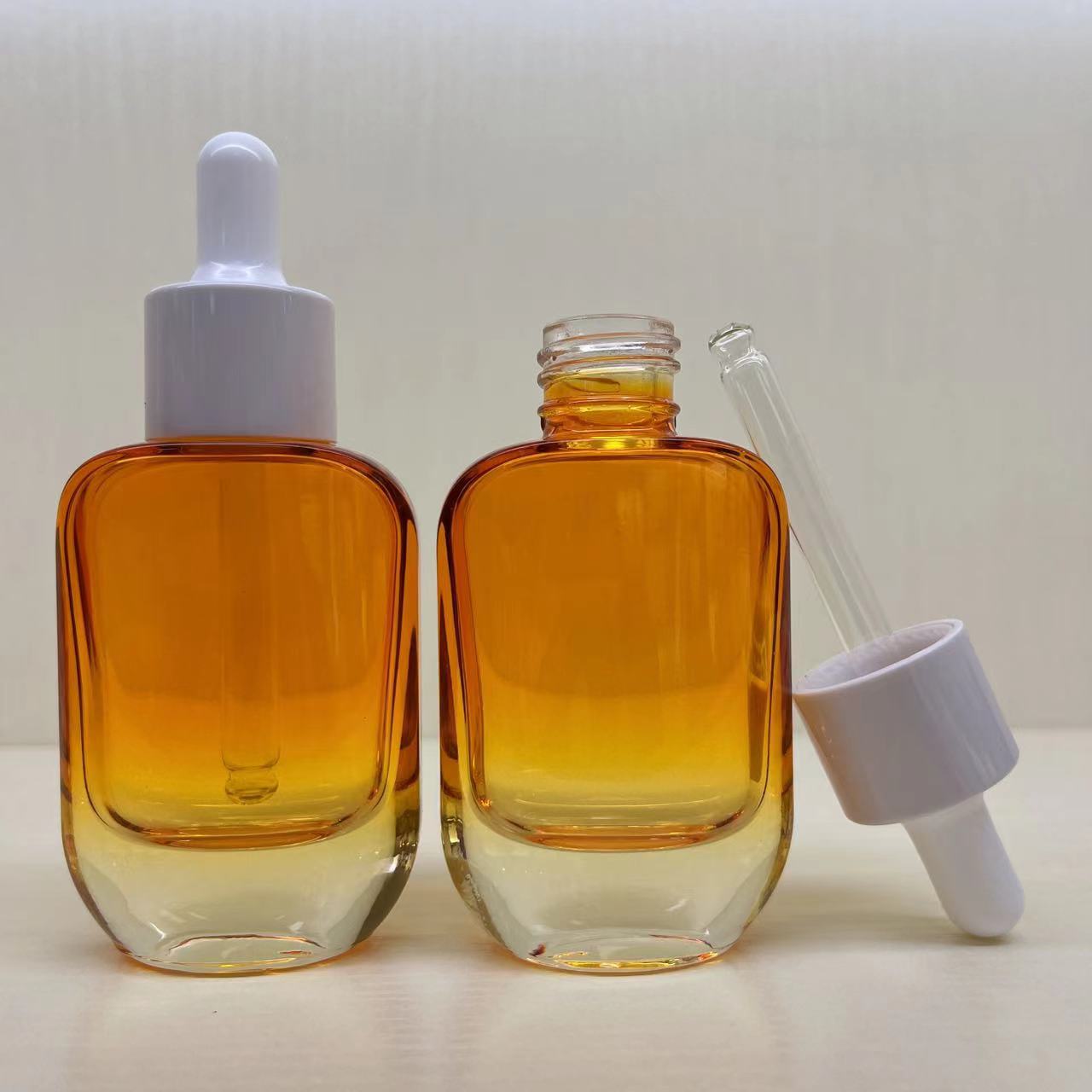 Celebridad de Internet en stock 20ML 40ML botella de aceite esencial esencia botella de líquido botella de vidrio botella de cuidado de la piel botella de aceite esencial