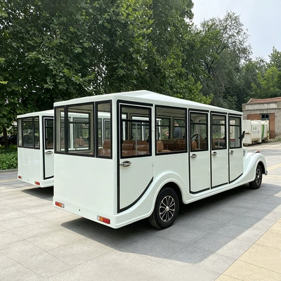 Elektrikli qolf avtomobilləri areas, vintage-style vehicle, shuttle car