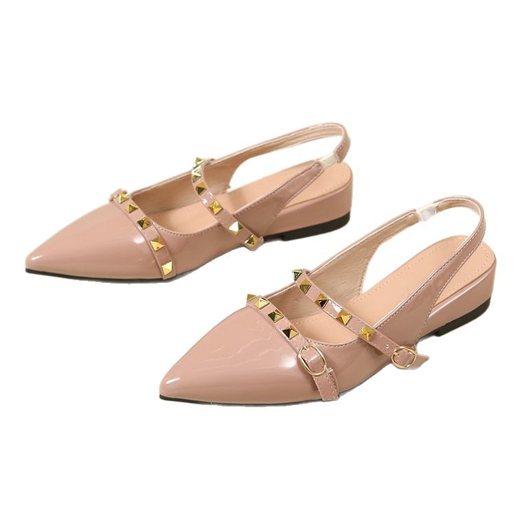 El temperamento explosivo aumenta los zapatos de verano para mujeres 2026 temperamento remaches punta marizhen usar zapatos de barco de cuero esmaltado poco profundo