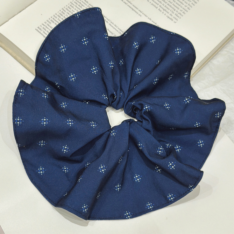 553 синяя большая резинка для волос