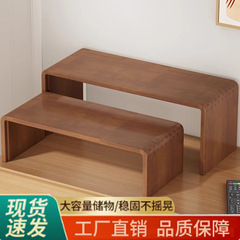 木のu型の物置棚の棚の中で棚を分けます。