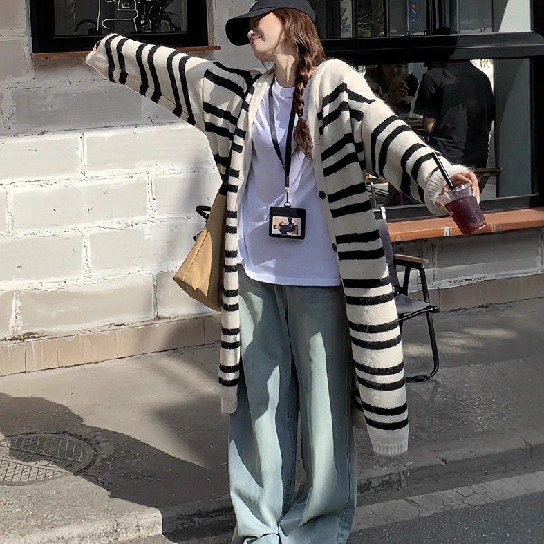 慵懒风条纹连帽衫针织开衫女秋冬中长款过膝宽松显瘦毛衣外套大衣