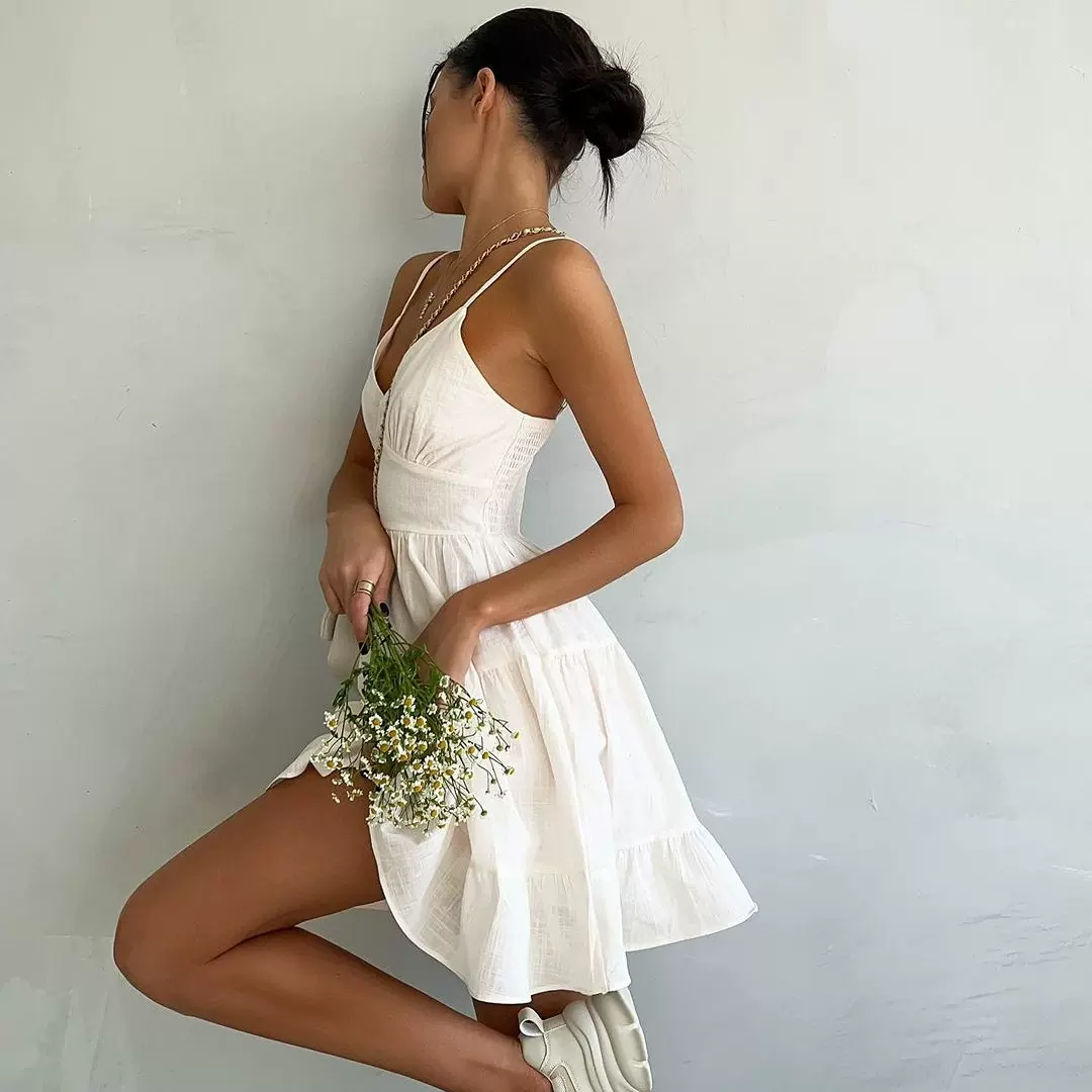 亚麻吊带连衣裙女欧美夏季新款V领鱼骨高腰A字裙短款吊带裙