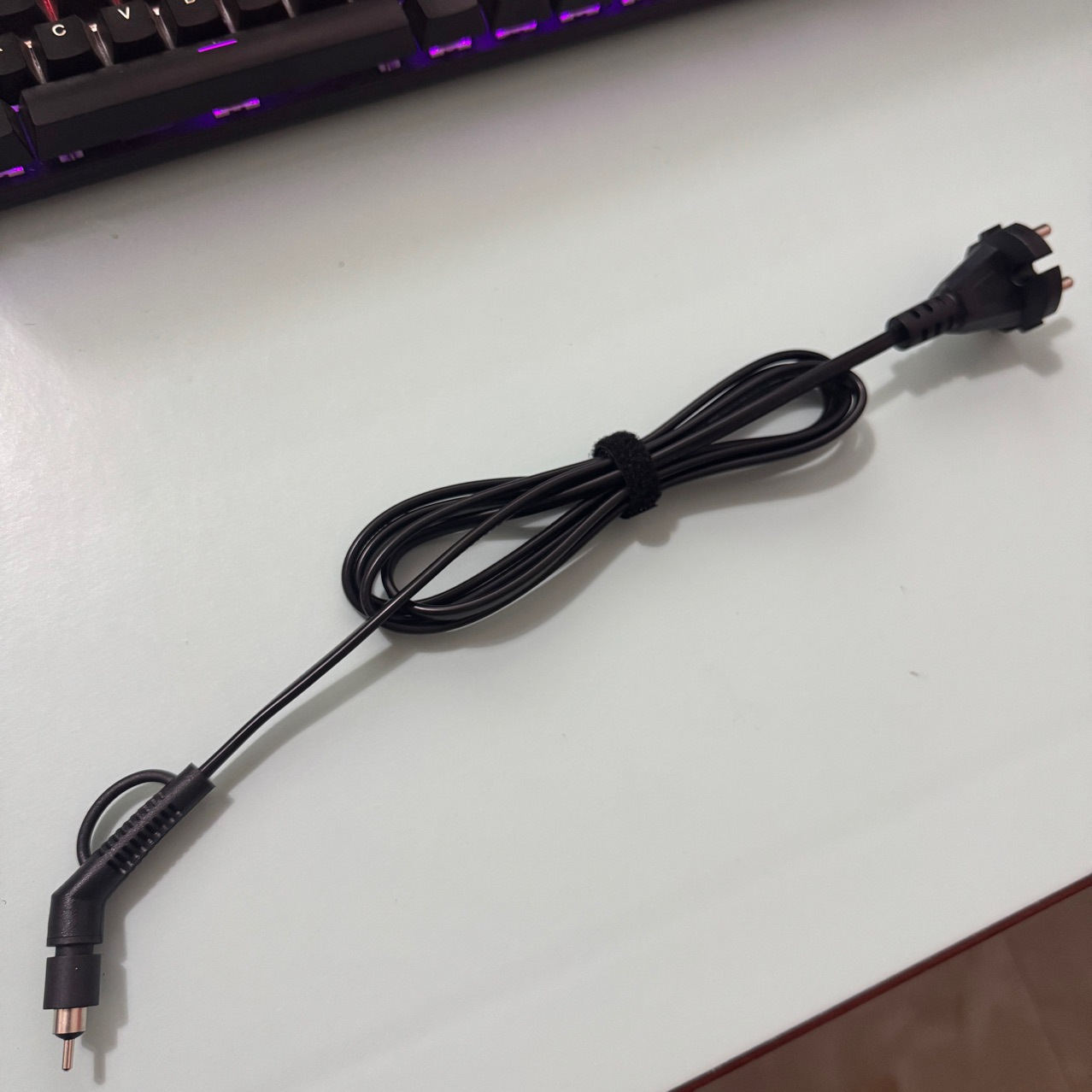 欧洲两脚插圆头卷发棒旋转尾弯头180度旋转欧规两扁插蛋蛋卷发棒