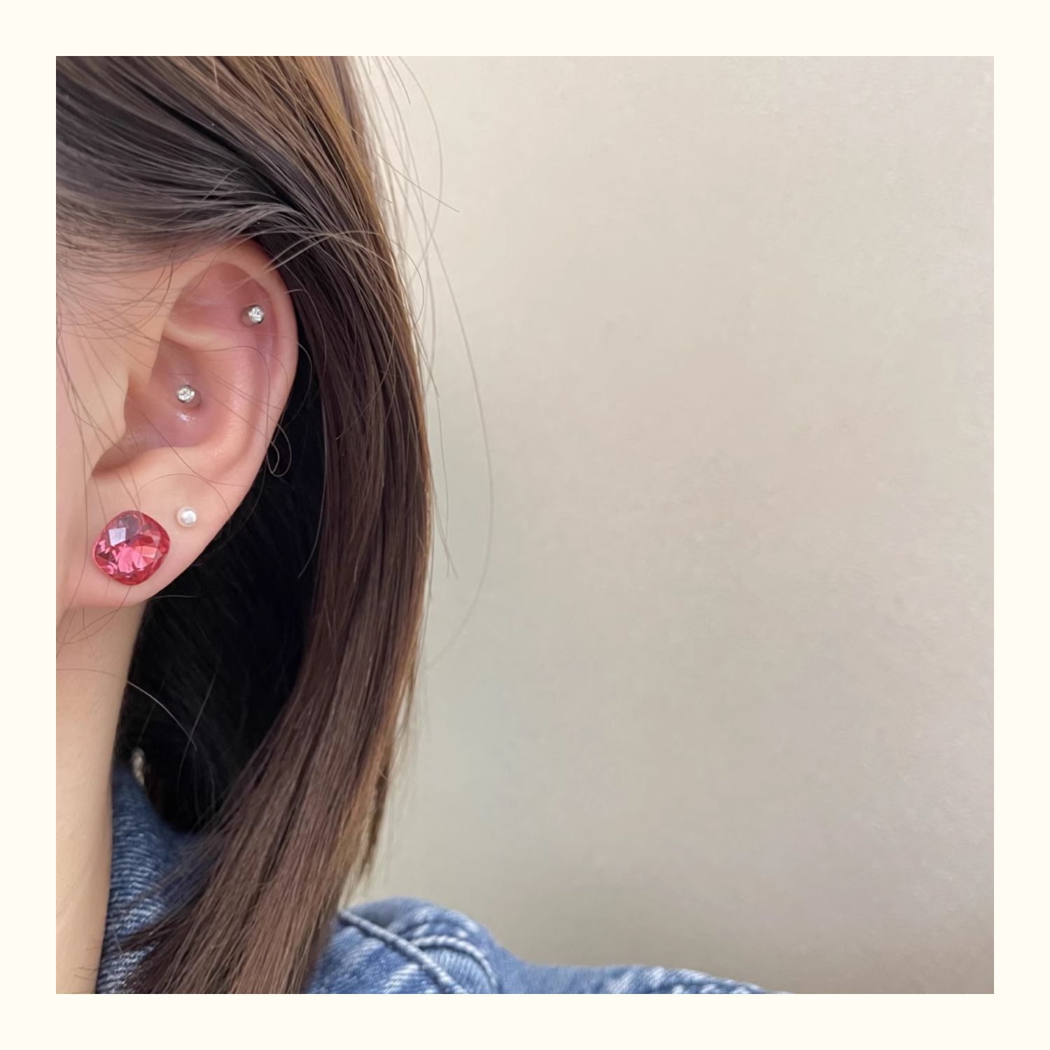 Inlay Design Shijia Sparkling Diamond Earrings Crystal Studs Titanium Steel Flat Screw Twist Geometric Pattern Heart Shape High-end Ear Bone Studs Helix Studs