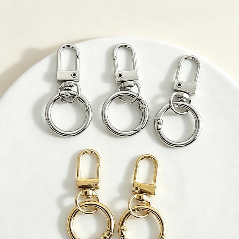 Alloy keychain, simple and versatile, spring clasp, kc gold door buckle, keychain, DIY toy, doll bag pendant, wholesale Alloy keychain, simple and versatile, spring clasp, kc gold door buckle, keychain, DIY toy, doll bag pendant, wholesale