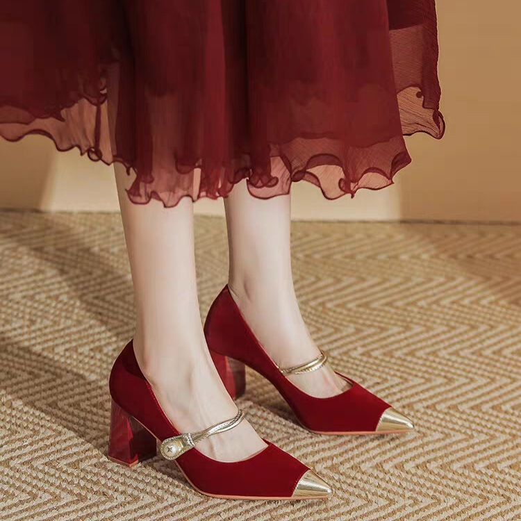 2025 New Red Suede Mary Jane High Heels Wedding Shoes Women's Xiuhe Wedding Dress Bridal Shoes Single Shoes