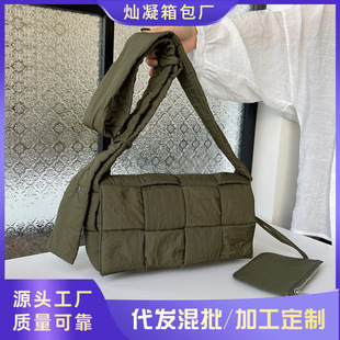 С�t���W�tͬ��d�������^��Ů�μ�б����q����2024�n���¿