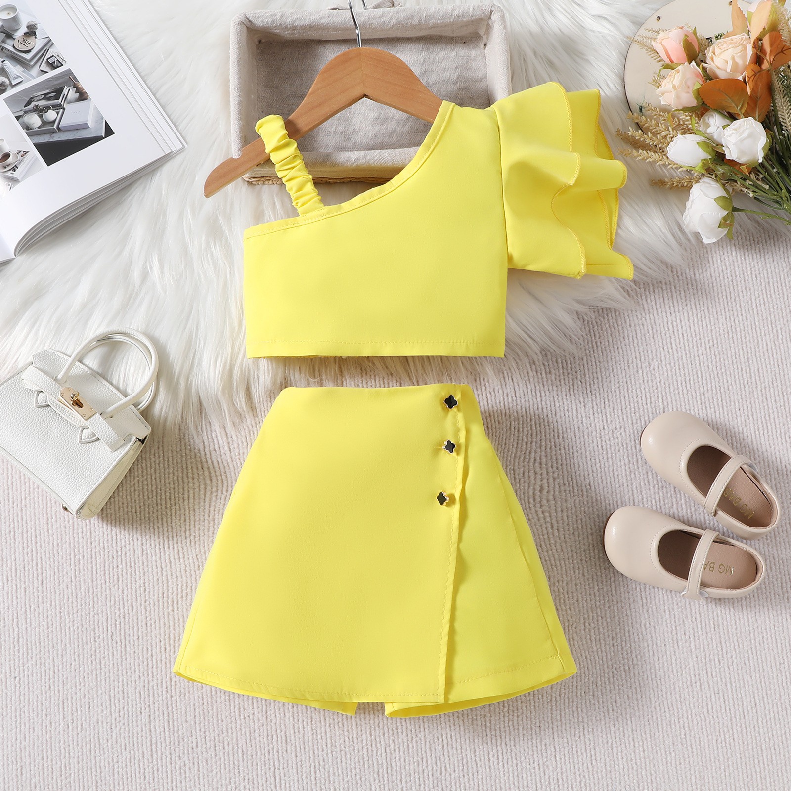 132g Weight Kids Clothing Sets Children's Clothing Type Sleeveless Sleeve Length Cotton, Polyester Fabric Type Pants Sets Sets Type 2 Pieces Set Quantity Holiday, Daily, Selfie Occasion Collarless Neckline Regular Fit Fit Type Solid Color Pattern 2025 Spring and Summer Season Girl'S Gender Casual, Elegant, Simple Style Style Casual Elegant Simple Style Solid Color Cotton Polyester Girls Clothing Sets 2