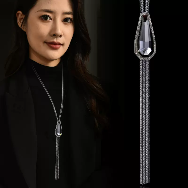欧美风饰品毛衣链女秋冬服饰配挂件百搭项链黑水晶吊坠气质款首饰