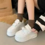 春秋季新款厚底内增高小白鞋