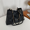 Advanced retro fashionable capacious shoulder bag, one-shoulder bag, genuine leather