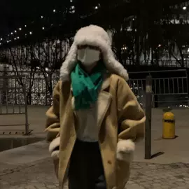 女式羊毛衫;女式毛呢外套;连衣裙