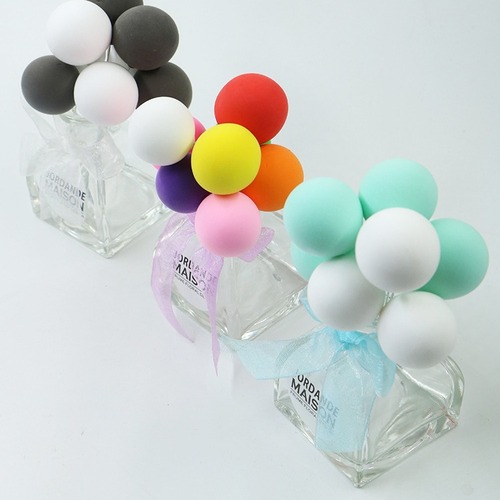 Manufacturer car perfume aromatherapy bottle plug-in without base confession balloon ornaments cute creative car perfume holder