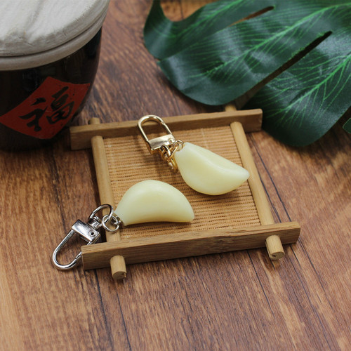 Creative small gifts student food accessories vegetable model simulated garlic clove key chain pendant model