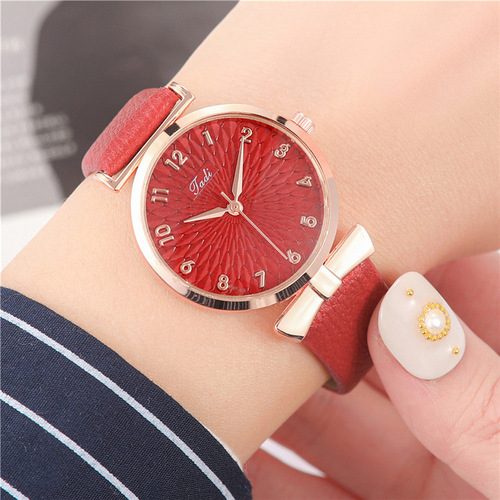 Wholesale Fresh and Light Personality Belt Quartz Watch for Women, Cross-Border Fashion Digital Petal Pattern Women's Watch, Ladies Watch