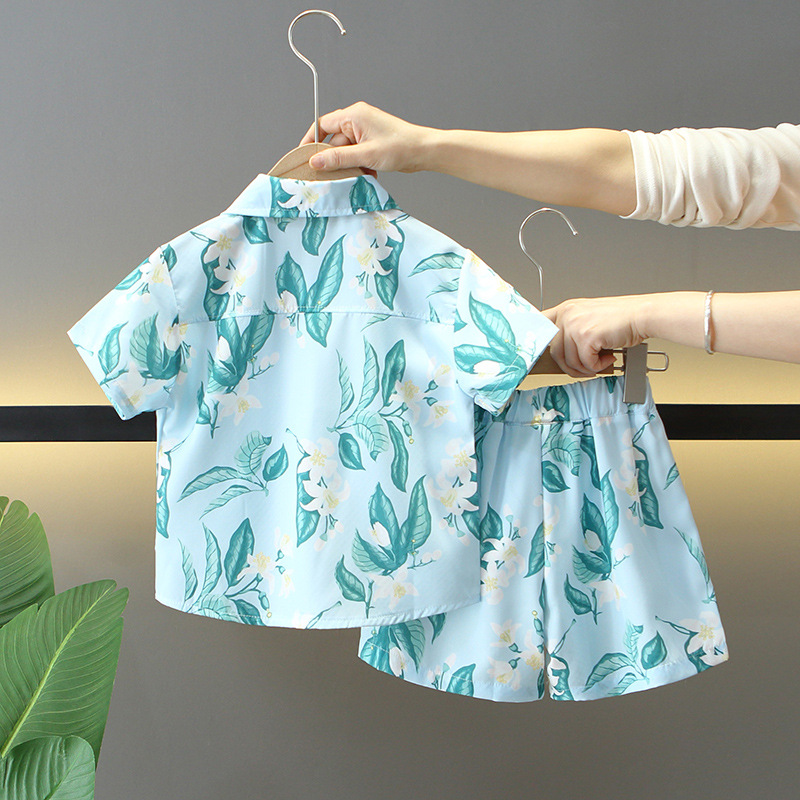 7858 traje de verano para niños 2025 nueva camisa de manga corta para niños de dos piezas ropa de estilo de playa de verano para bebés