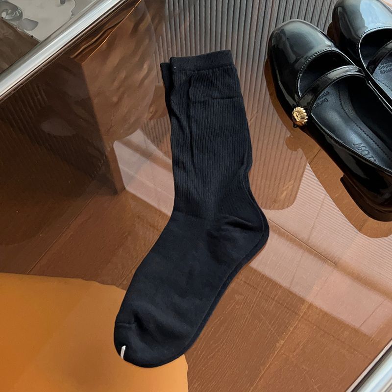 Calcetines de malla de verano de las mujeres medias delgadas calcetines de pila de color sólido calcetines de pantorrilla transpirables sin hueso medio estilo de la Universidad