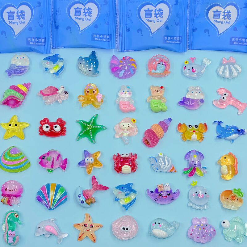 Glow-In-The-Dark Simulated Ocean Octopus and Starfish Animal Series Surprise Blind Bag Cartoon Resin Desktop Decoration Accessories Glow-In-The-Dark Simulated Ocean Octopus and Starfish Animal Series Surprise Blind Bag Cartoon Resin Desktop Decoration Accessories