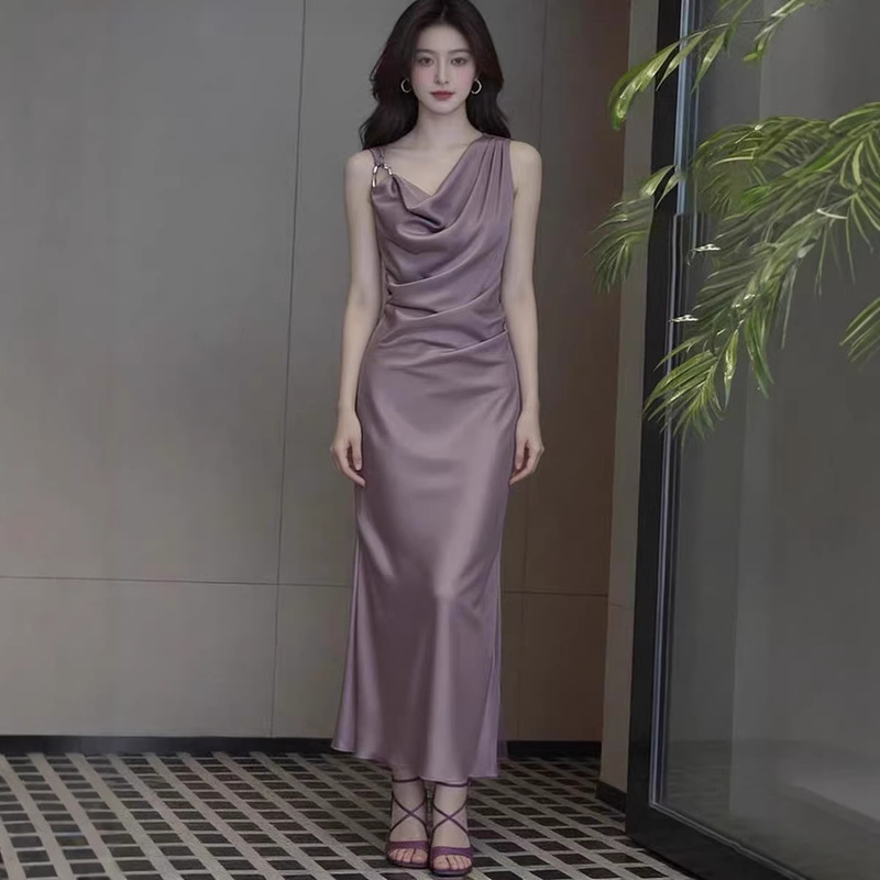 French-Style Exquisite Purple Satin Slip Dress for Women, 2026 Summer New Model, Waist-Cinching, Slimming, High-End Long Dress French-Style Exquisite Purple Satin Slip Dress for Women, 2026 Summer New Model, Waist-Cinching, Slimming, High-End Long Dress