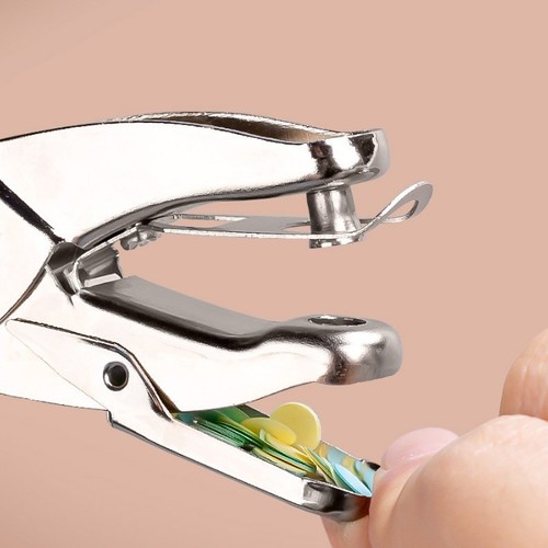 Punching machine cross-border wholesale student DIY round/heart stationery office small set children handheld punching and pressing flowers