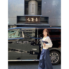 CHICYOU 松弛慵懒假两件拼色修身白衬衫上衣+休闲直筒长裤套装