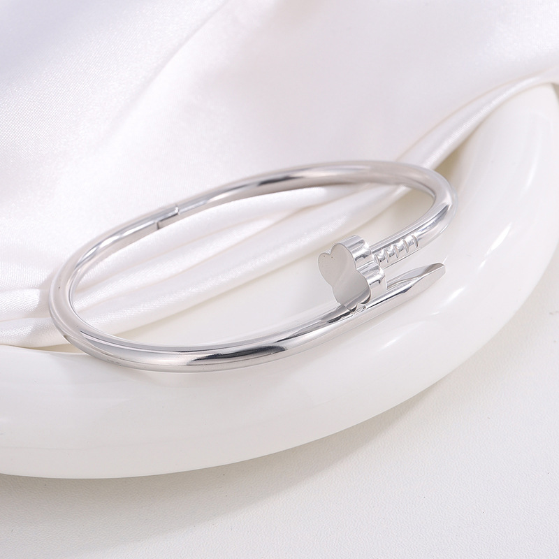 실버 네잎 꽃 팔찌